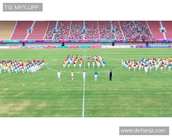 足球明星旗帜引领全球风潮 展现足球文化独特魅力与激情